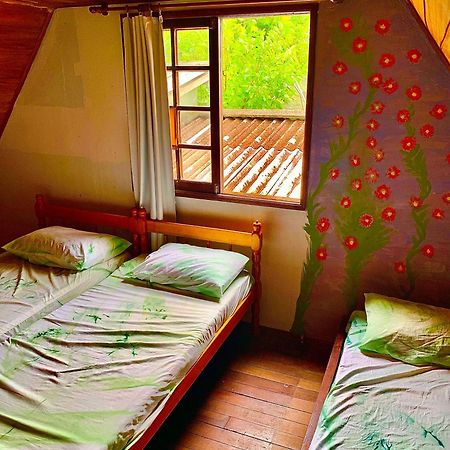 Hostel Mueller Na Praia De Mocambique Florianopolis Exterior photo