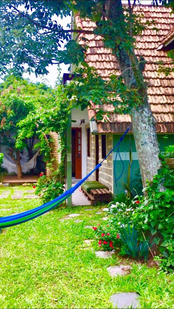 Hostel Mueller Na Praia De Mocambique Florianopolis Exterior photo